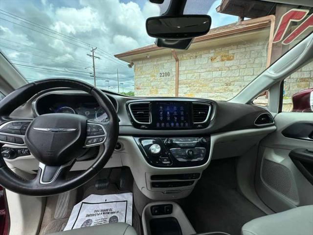 2017 Chrysler Pacifica Touring-L Plus