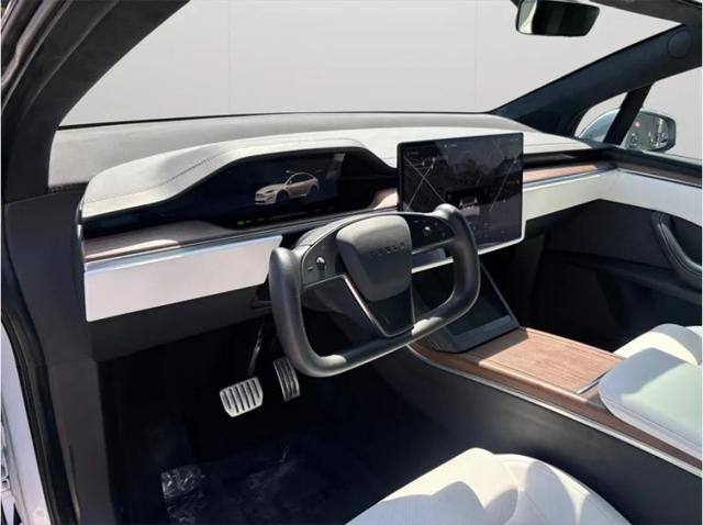 2023 Tesla Model X Standard Range
