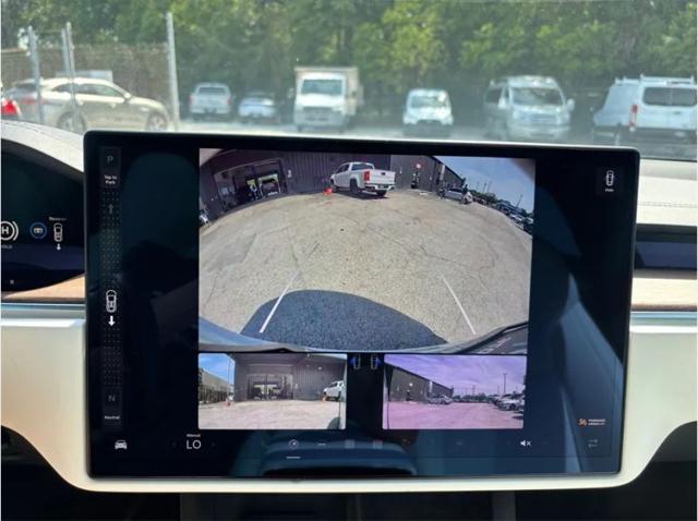 2023 Tesla Model X Standard Range