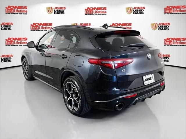 2023 Alfa Romeo Stelvio Veloce AWD