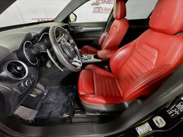 2023 Alfa Romeo Stelvio Veloce AWD
