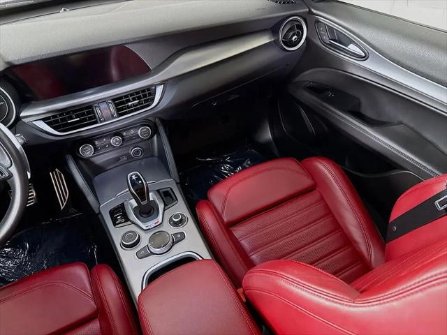 2023 Alfa Romeo Stelvio Veloce AWD