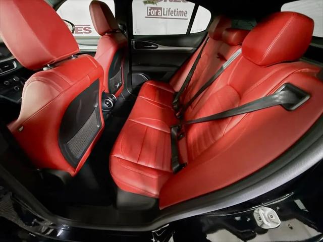 2023 Alfa Romeo Stelvio Veloce AWD