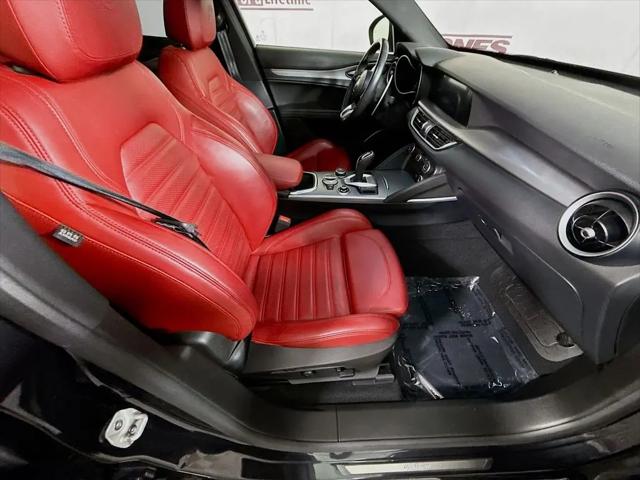 2023 Alfa Romeo Stelvio Veloce AWD