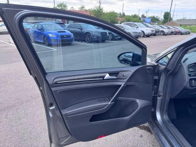 2017 Volkswagen Golf SportWagen TSI S