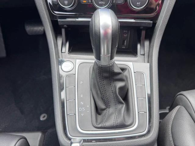 2017 Volkswagen Golf SportWagen TSI S