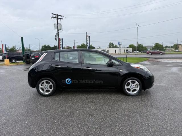 2011 Nissan LEAF SL
