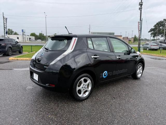 2011 Nissan LEAF SL