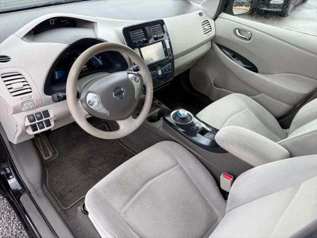 2011 Nissan LEAF SL