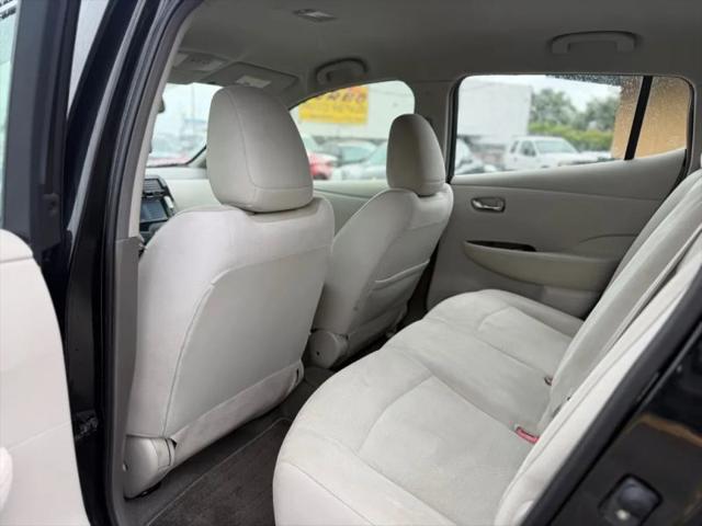 2011 Nissan LEAF SL