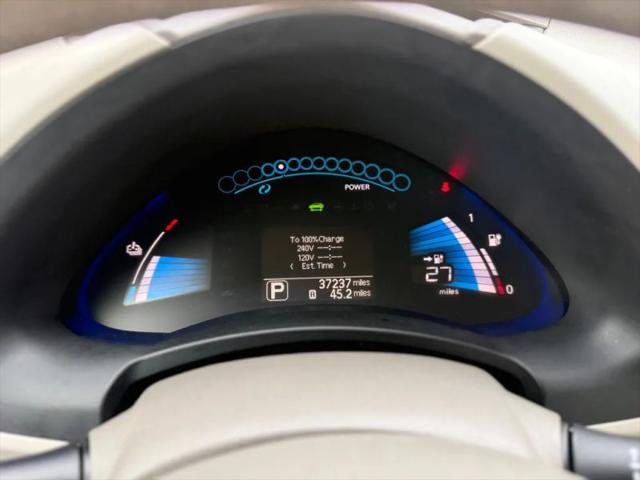 2011 Nissan LEAF SL