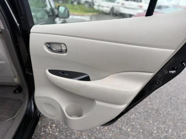 2011 Nissan LEAF SL