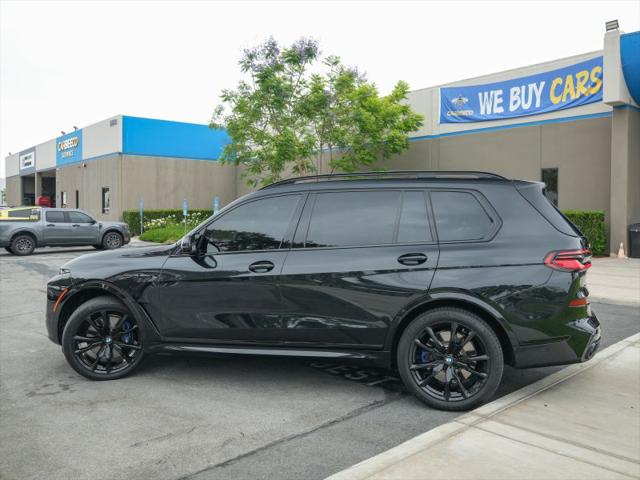 2025 BMW X7 M60i