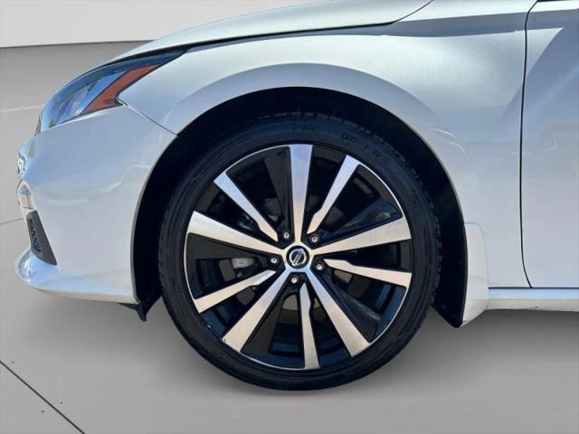 2021 Nissan Altima SR FWD