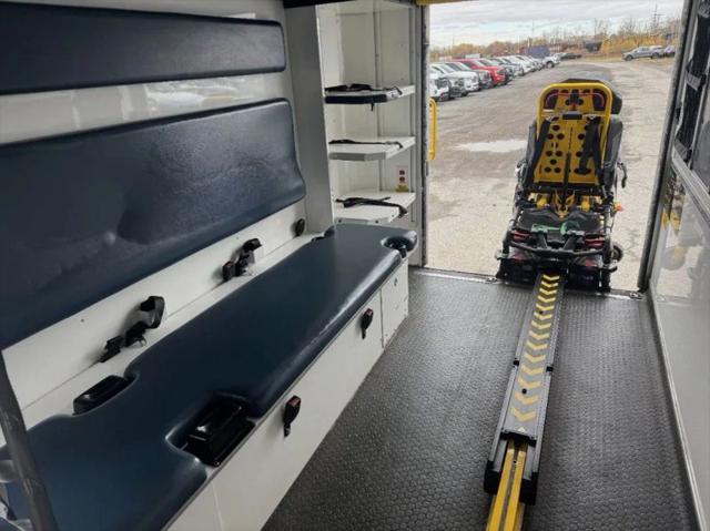 2018 Ford E-350 Cutaway Base