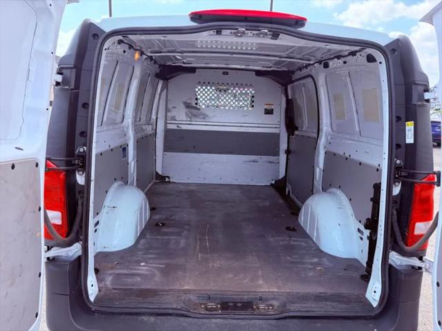 2022 Mercedes-Benz Metris Base