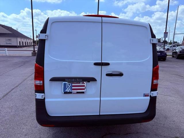 2022 Mercedes-Benz Metris Base