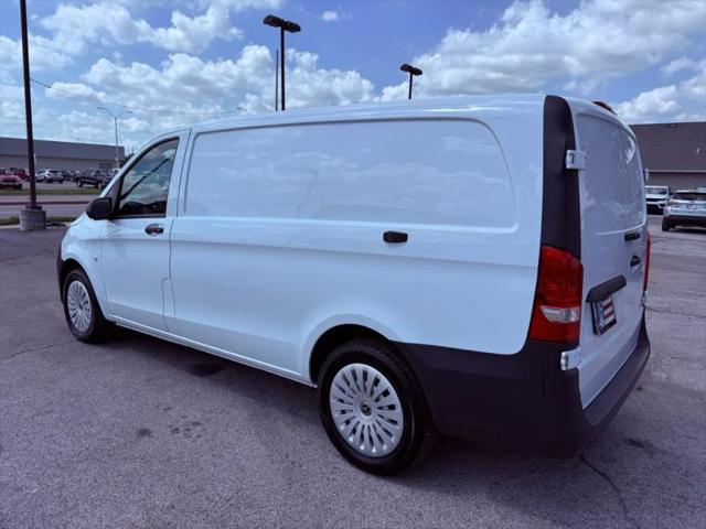 2022 Mercedes-Benz Metris Base