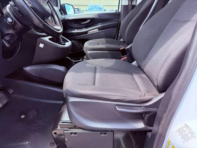 2022 Mercedes-Benz Metris Base