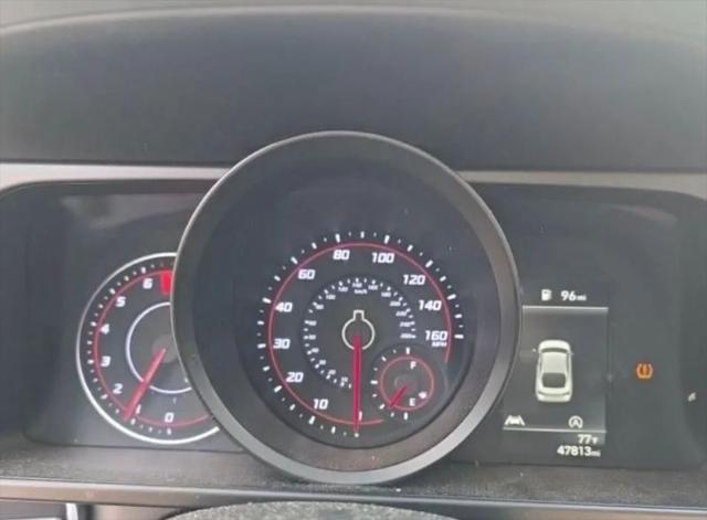 2023 Hyundai Elantra SE