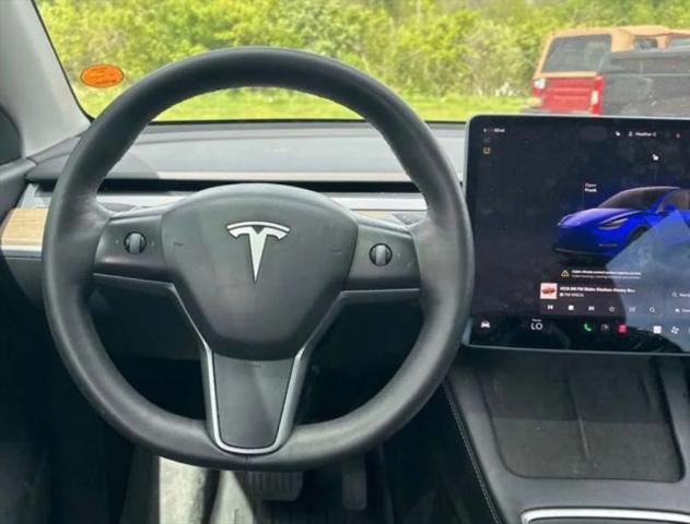 2022 Tesla Model Y Long Range Dual Motor All-Wheel Drive