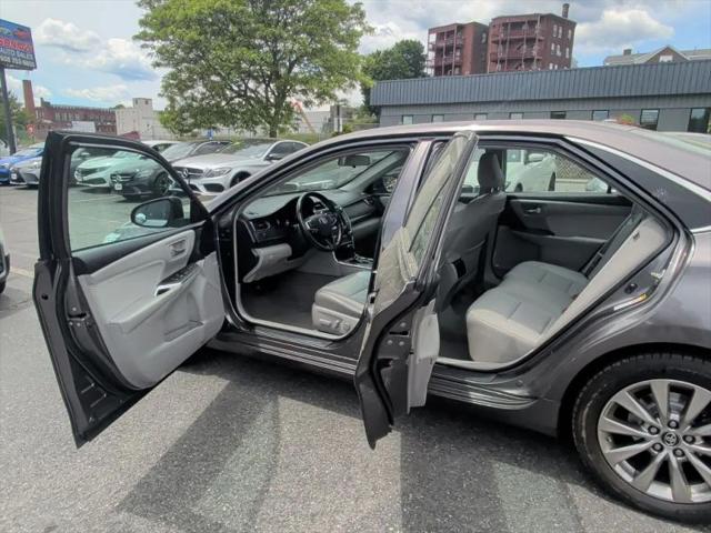 2016 Toyota Camry XLE