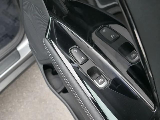 2022 Kia Niro EX Premium