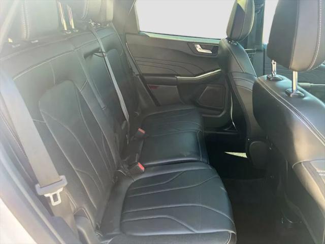 2025 Ford Escape Platinum