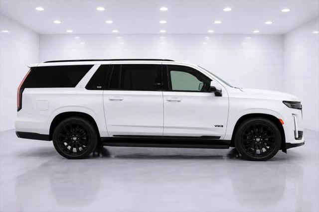 2022 Cadillac Escalade ESV 4WD Sport