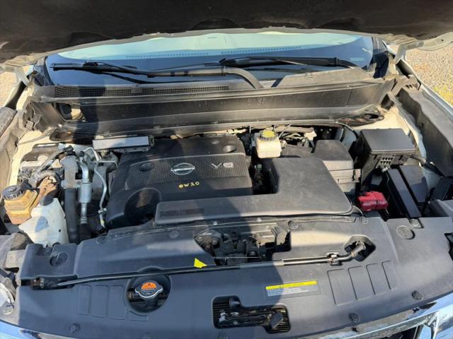 2015 Nissan Pathfinder SL
