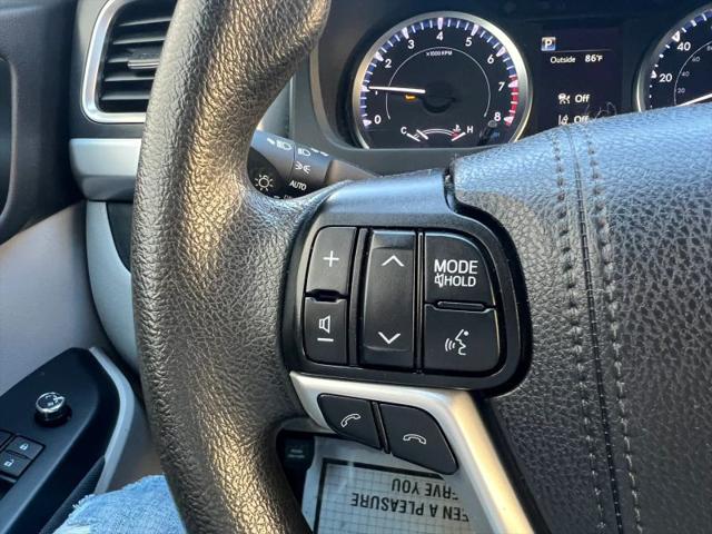 2019 Toyota Highlander LE
