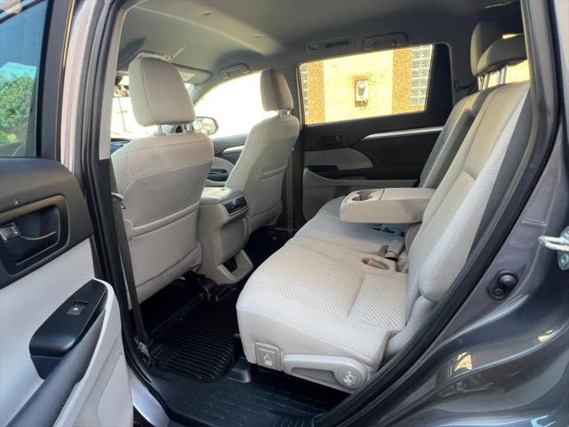 2019 Toyota Highlander LE
