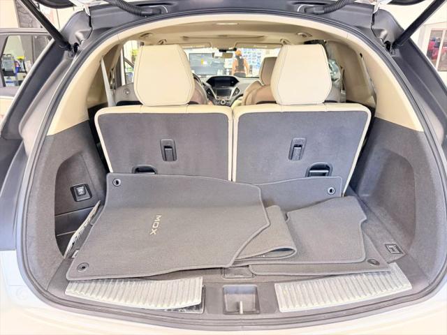 2017 Acura MDX w/Advance Package