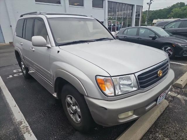2001 Toyota Land Cruiser Base