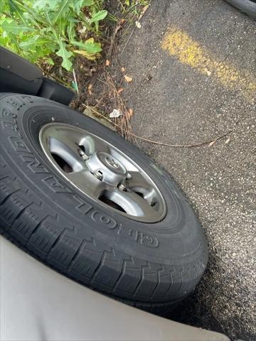 2001 Toyota Land Cruiser Base