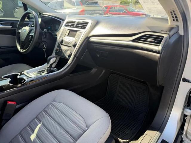 2016 Ford Fusion S