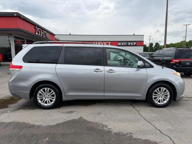 2011 Toyota Sienna XLE V6