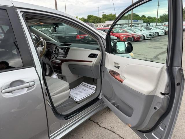 2011 Toyota Sienna XLE V6