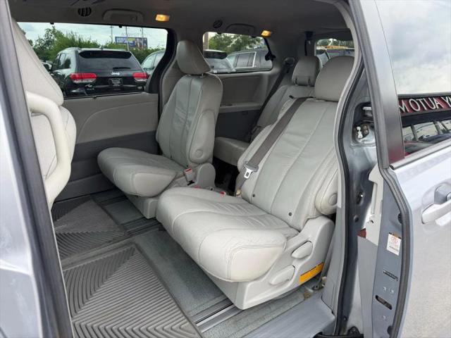 2011 Toyota Sienna XLE V6