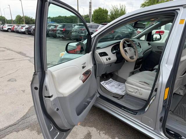 2011 Toyota Sienna XLE V6