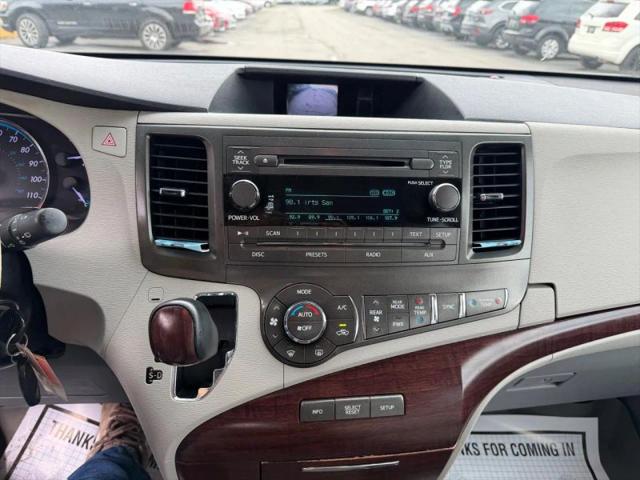 2011 Toyota Sienna XLE V6