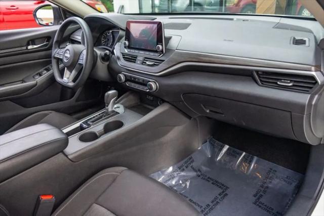 2025 Nissan Altima SV FWD