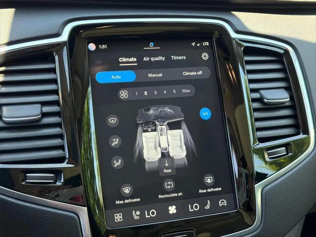 2024 Volvo XC90 B6 Ultimate Bright Theme 7-Seater