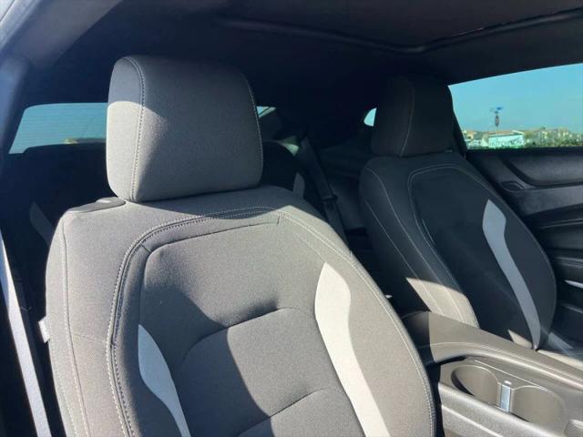 2023 Chevrolet Camaro RWD Coupe 1LT