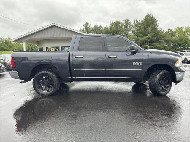 2018 Ram 1500 Big Horn Crew Cab 4x4 5'7" Box