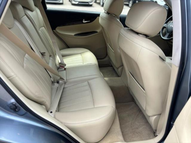 2017 INFINITI QX50 Base