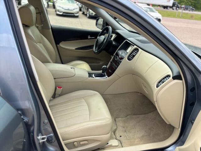 2017 INFINITI QX50 Base