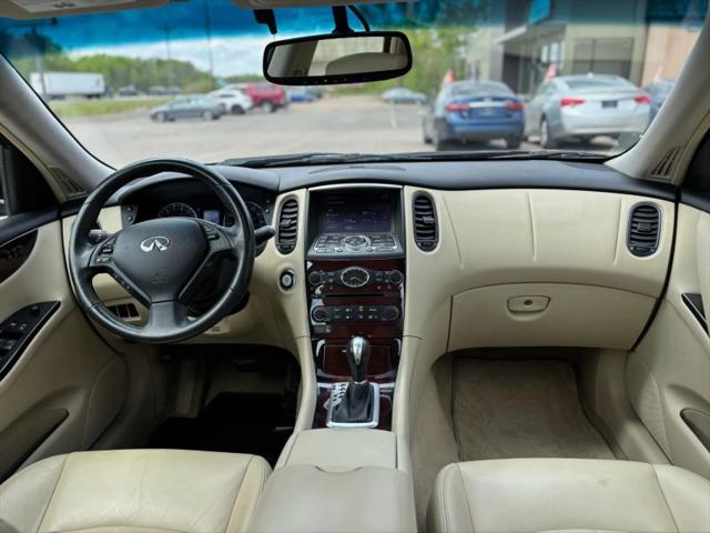 2017 INFINITI QX50 Base