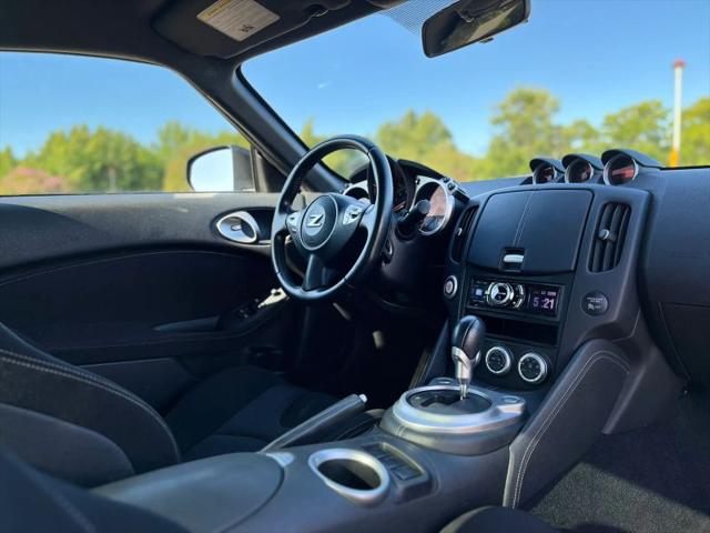 2009 Nissan 370Z Base