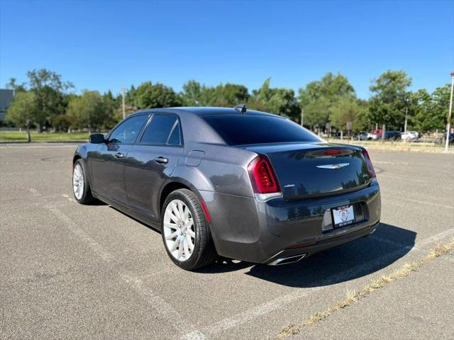 2018 Chrysler 300 300S AWD